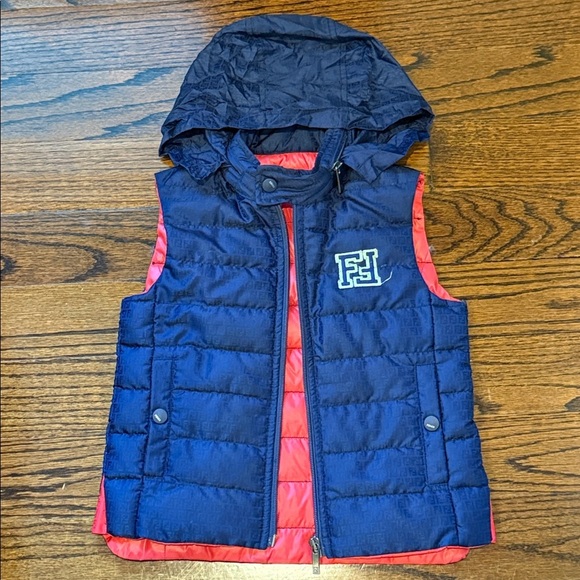 Fendi Puffer Vest Size 6 - Picture 6 of 10